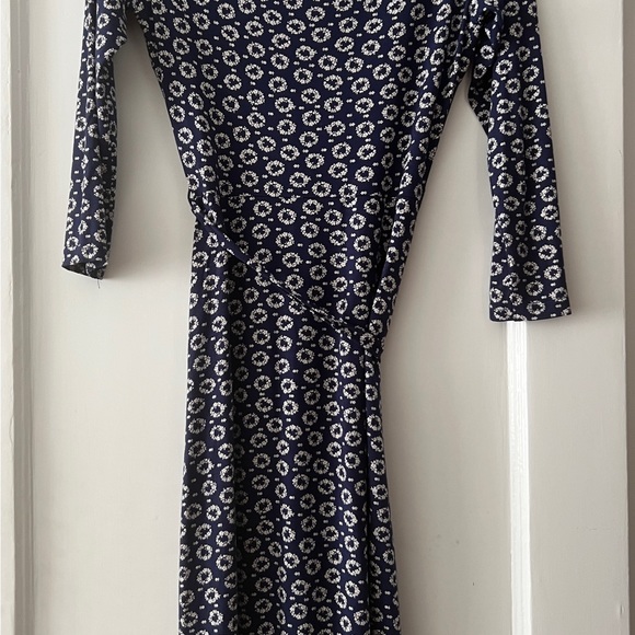 Agnes B Dress - Picture 2 of 7